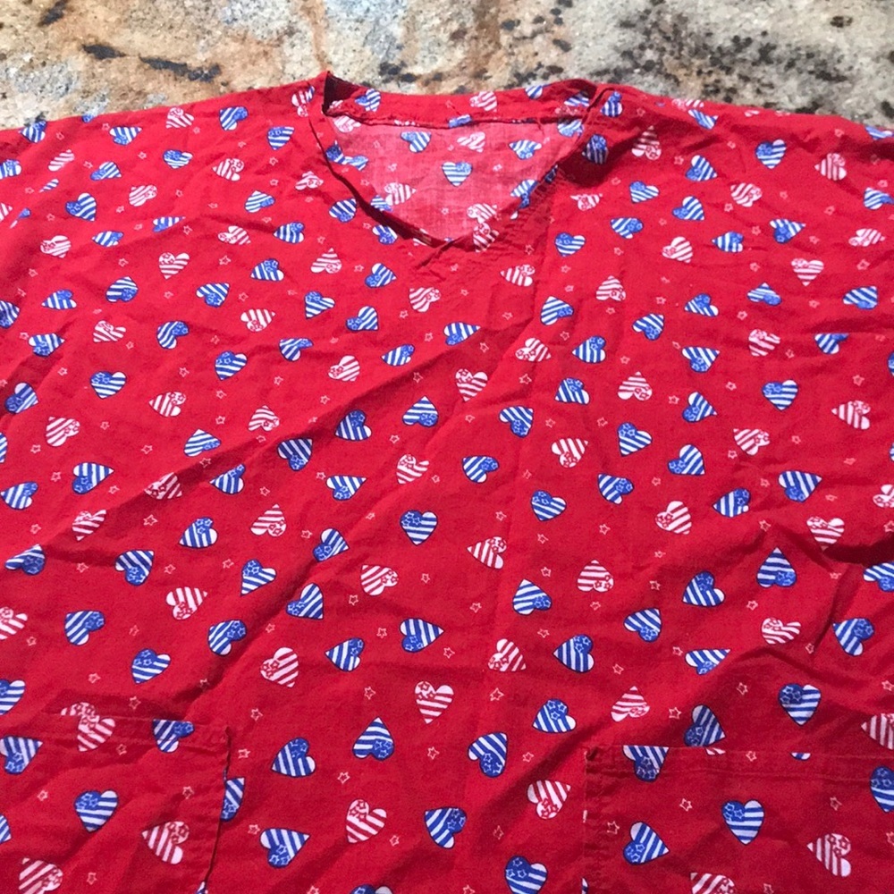 Scrub top patriotic print